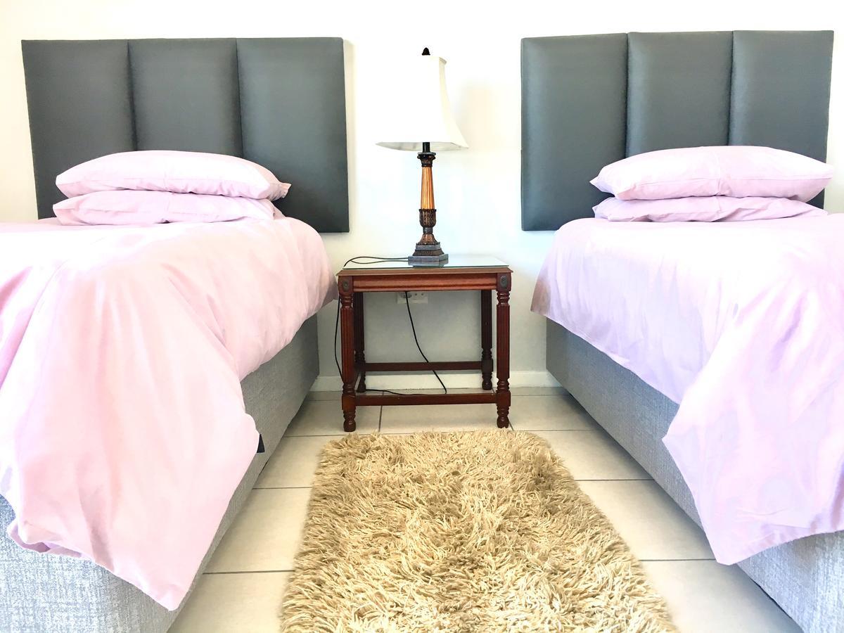 Hightide Apartment Amanzimtoti Extérieur photo
