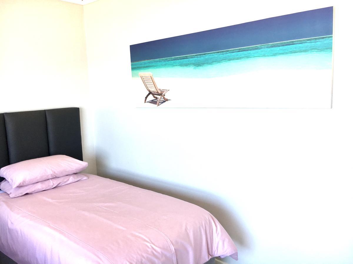 Hightide Apartment Amanzimtoti Extérieur photo